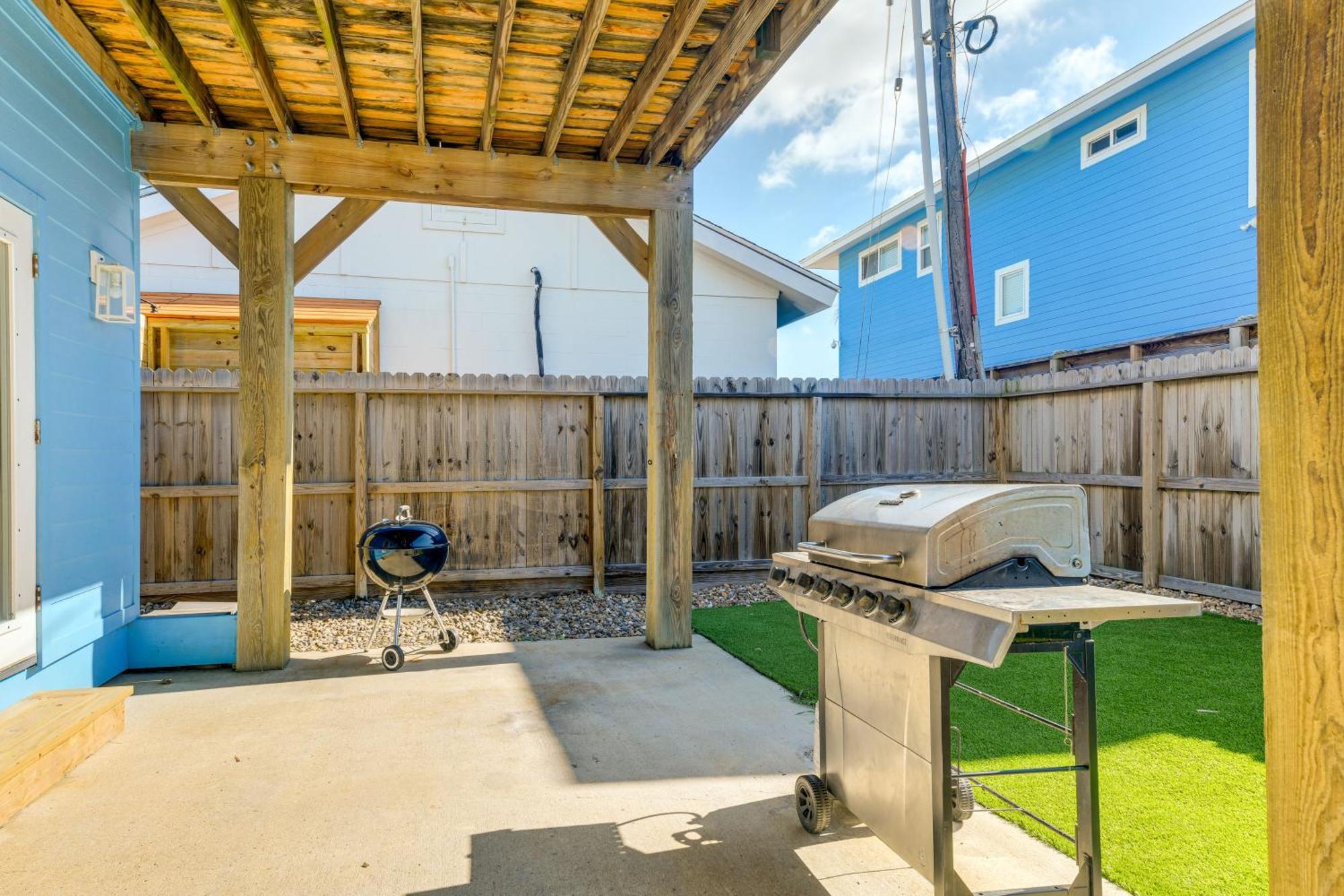 Trendy Port Aransas Home With Private Pool And Deck! Kültér fotó