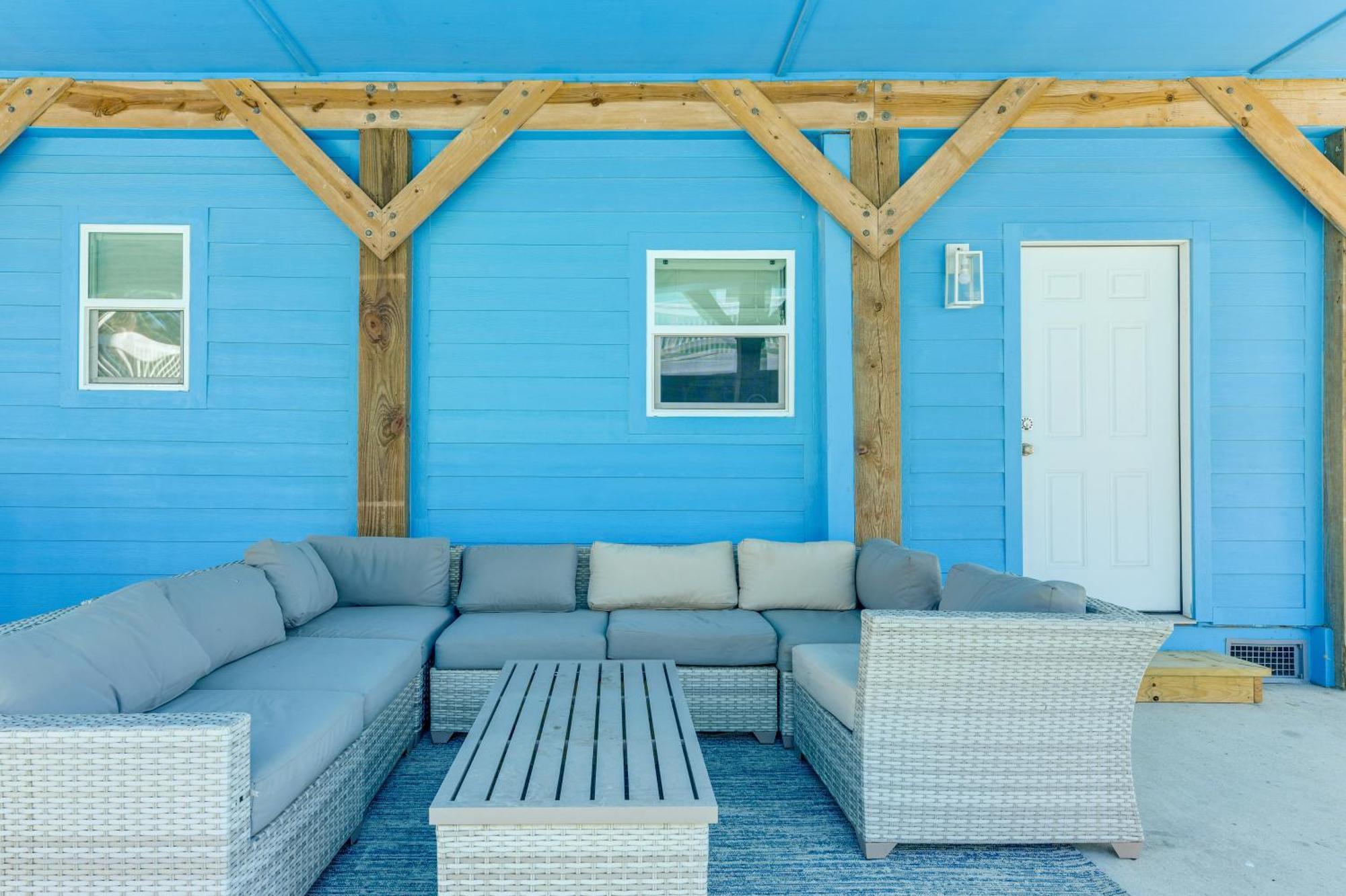 Trendy Port Aransas Home With Private Pool And Deck! Kültér fotó