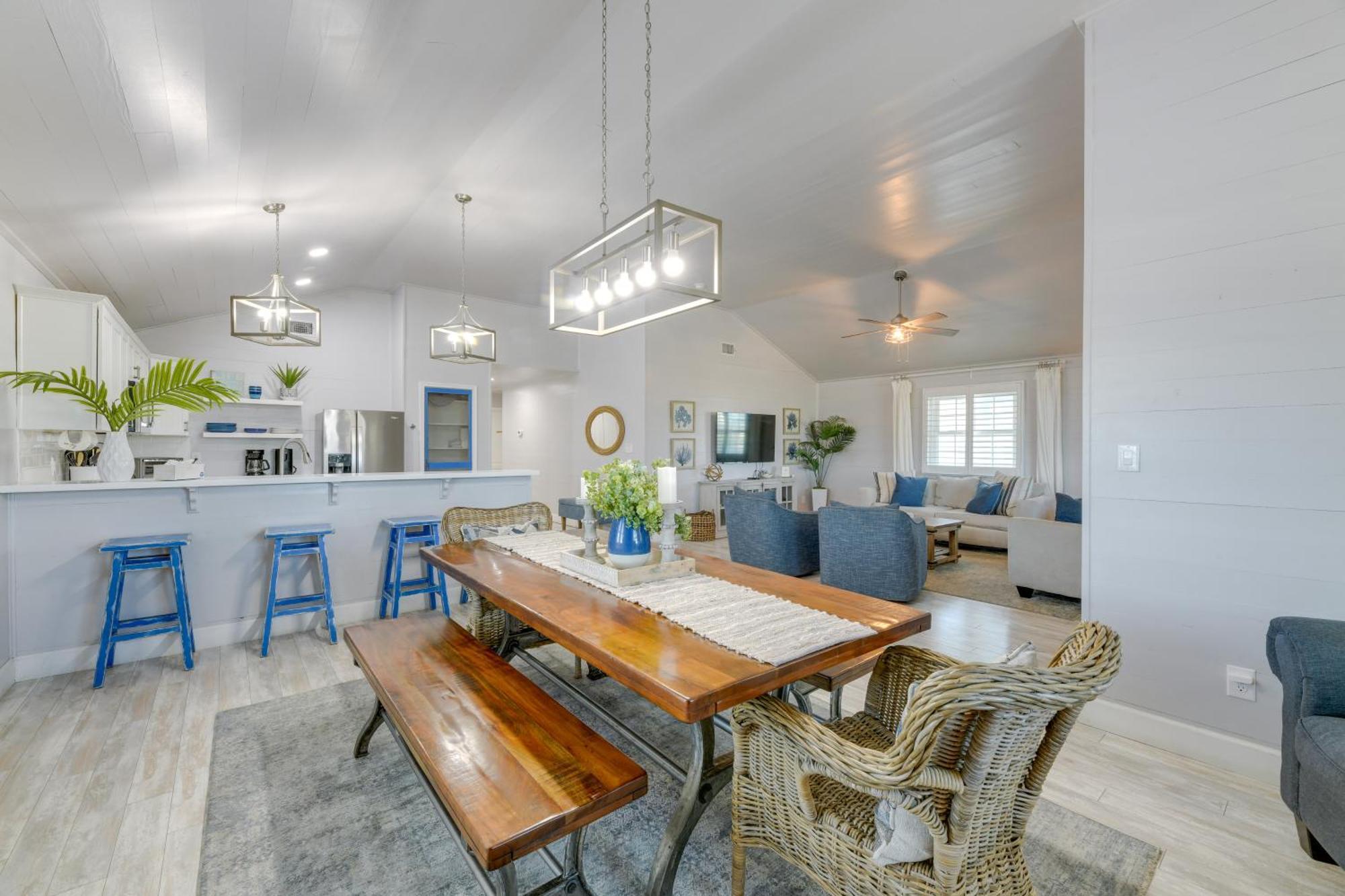 Trendy Port Aransas Home With Private Pool And Deck! Kültér fotó