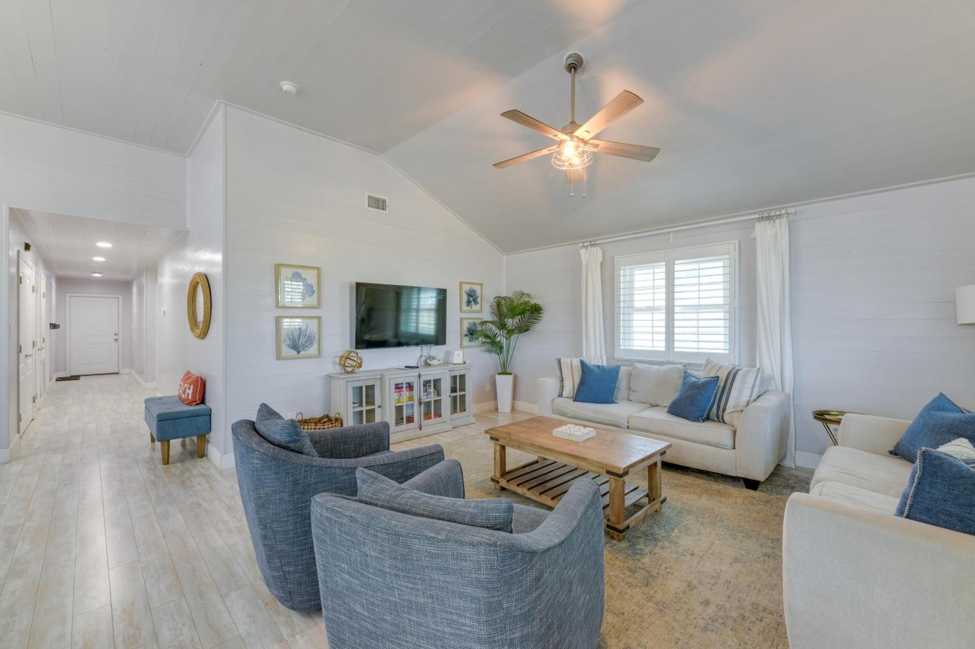 Trendy Port Aransas Home With Private Pool And Deck! Kültér fotó